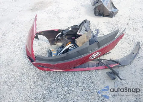 2023 Hyundai Elantra Sel z USA, uszkodzony, nr VIN KMHLM4AG3PU591895